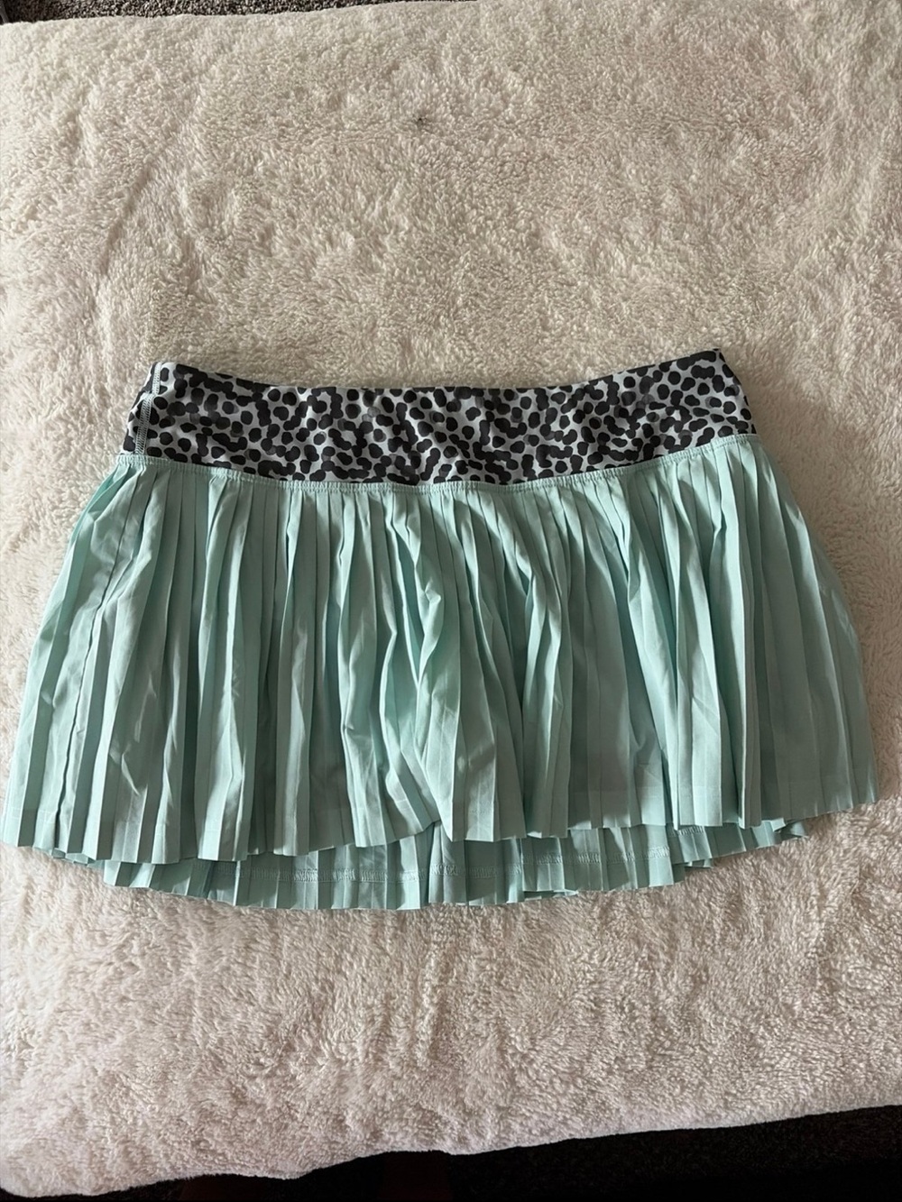 lululemon pleated skirt